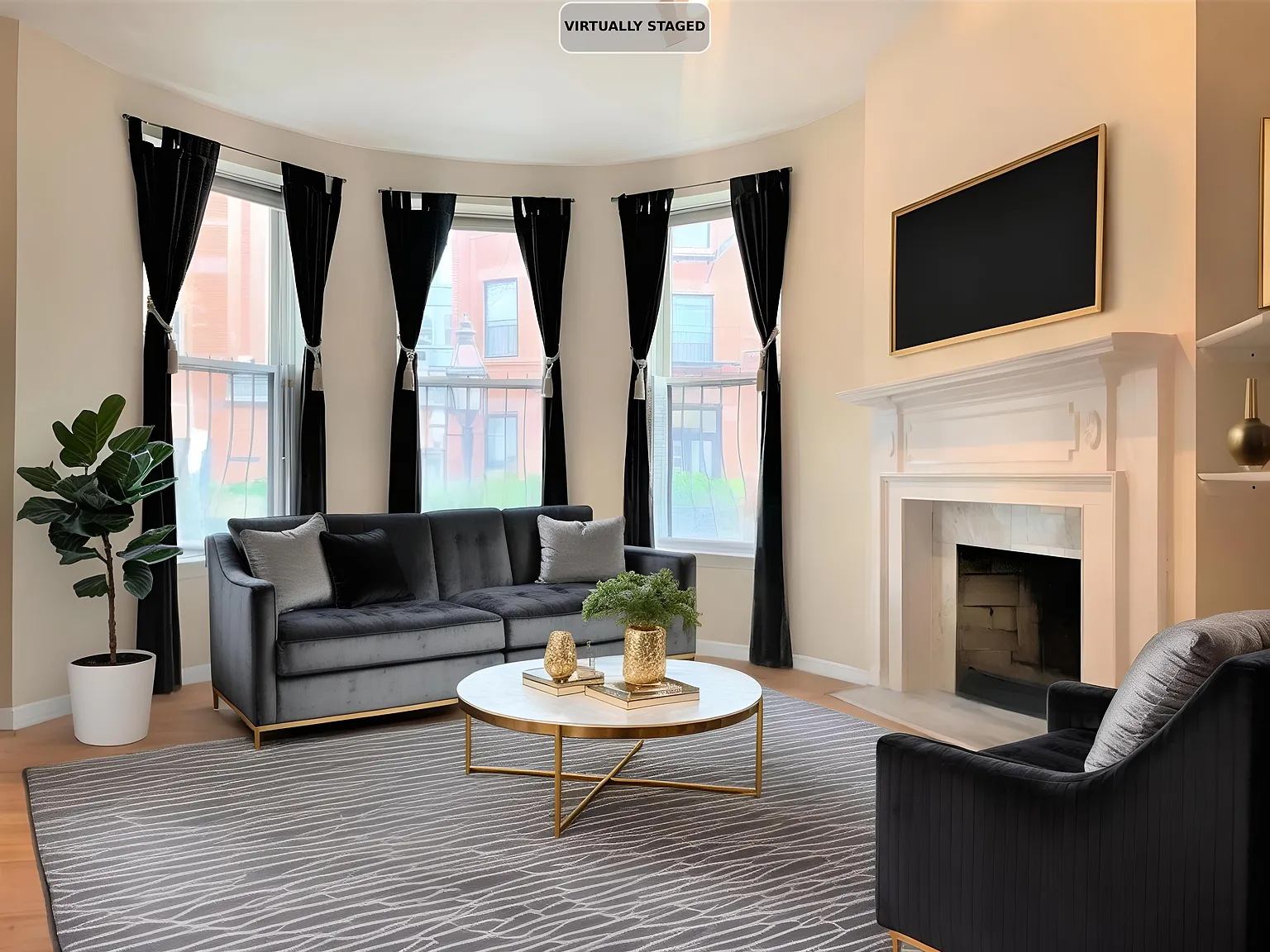 425 Marlborough St — Photo 2