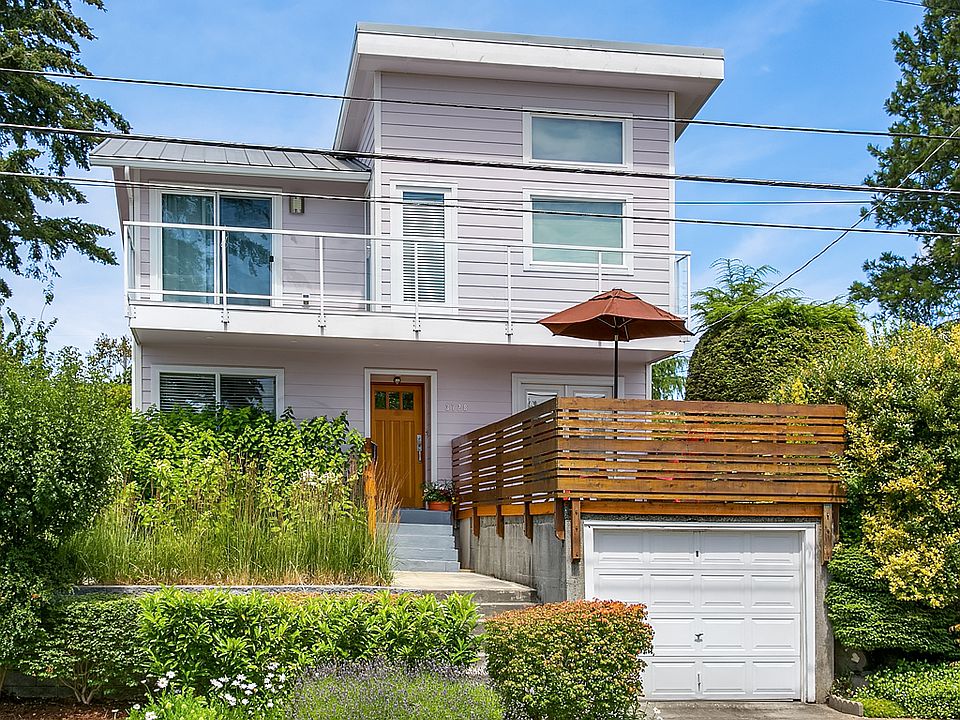 Stunning West Seattle Home! 