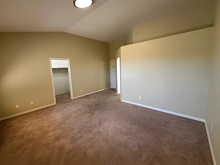 725 Asilo — Photo 19