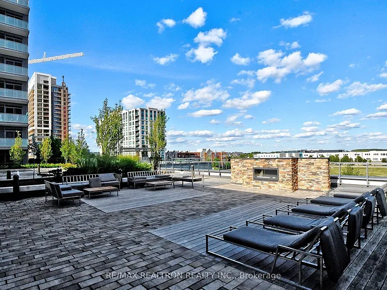65 Oneida Cres #Penthouse 06 — Photo 44