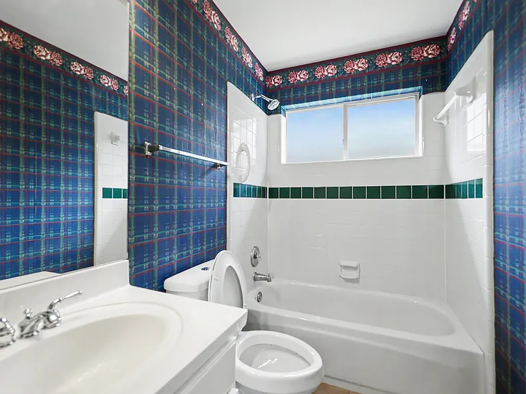 2412 Wilshire Dr — Photo 20