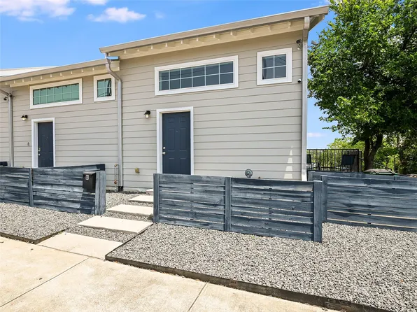 2200 Rosewood Ave #D, Austin, TX 78702