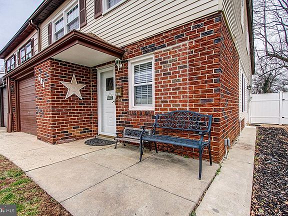 2nd image of 641 Artwood Dr