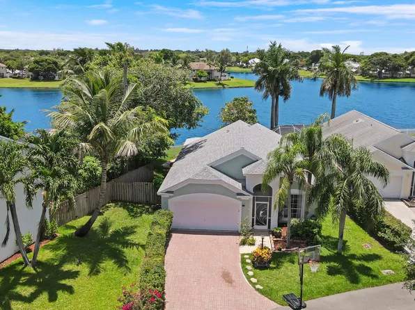 30 Swallow Drive, Boynton Beach, FL 33436