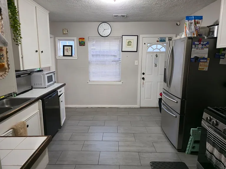 12422 Coulson St — Photo 15