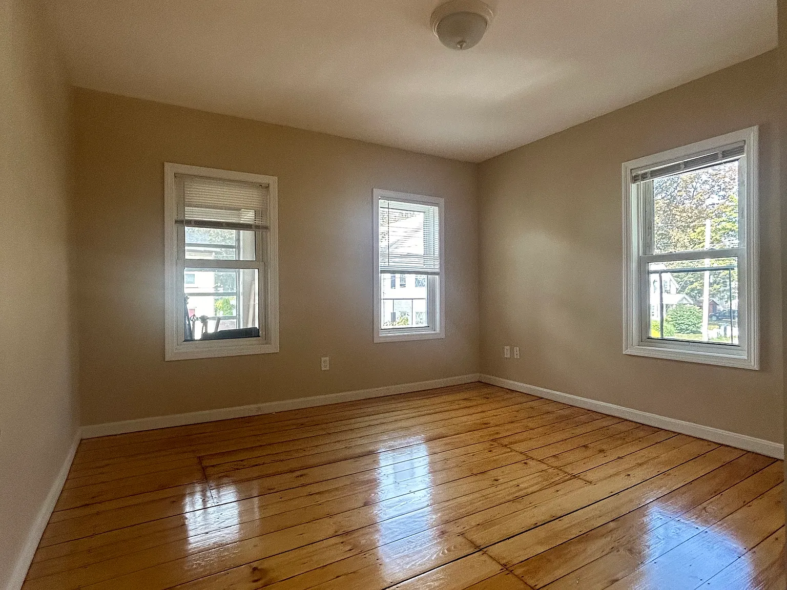 1 bed, $1,825 — Photo 3
