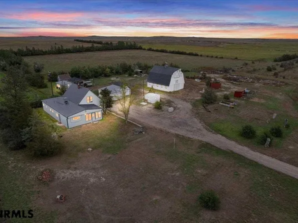 1732 Road 34 N, Bushnell, NE 69128