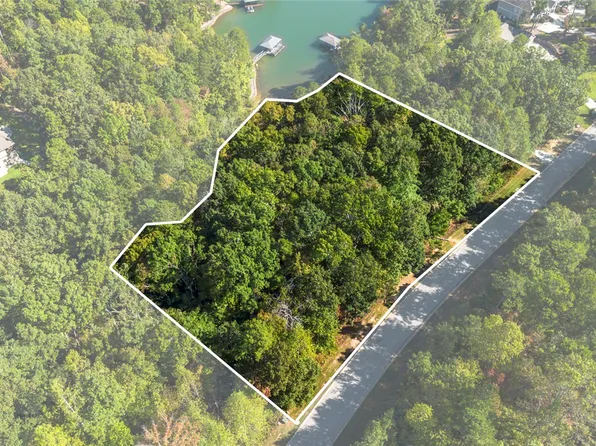 281 Yellowood Dr, Seneca, SC 29672