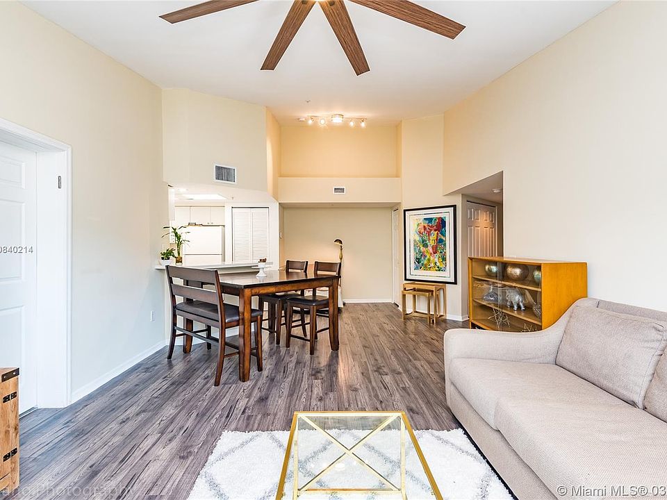 1st image of 2131 SE 10th Ave APT 1117