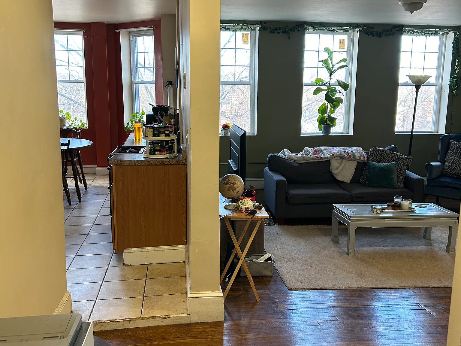 3 bed, 1.5 bath, 1307 sqft, $4,300 — Photo 4
