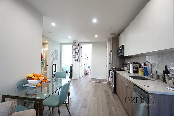 Rented by Rennit Inc. | media 32