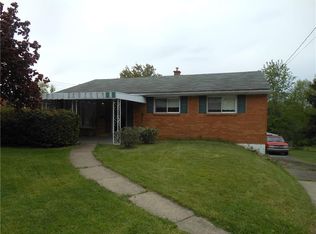 225 Connecticut Dr, Lower Burrell, PA 15068