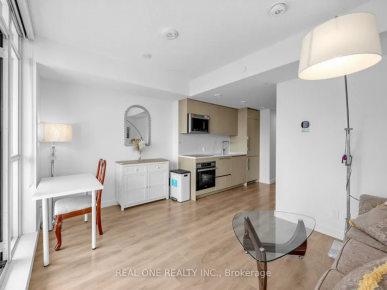 38 Widmer St #3501 — Photo 11
