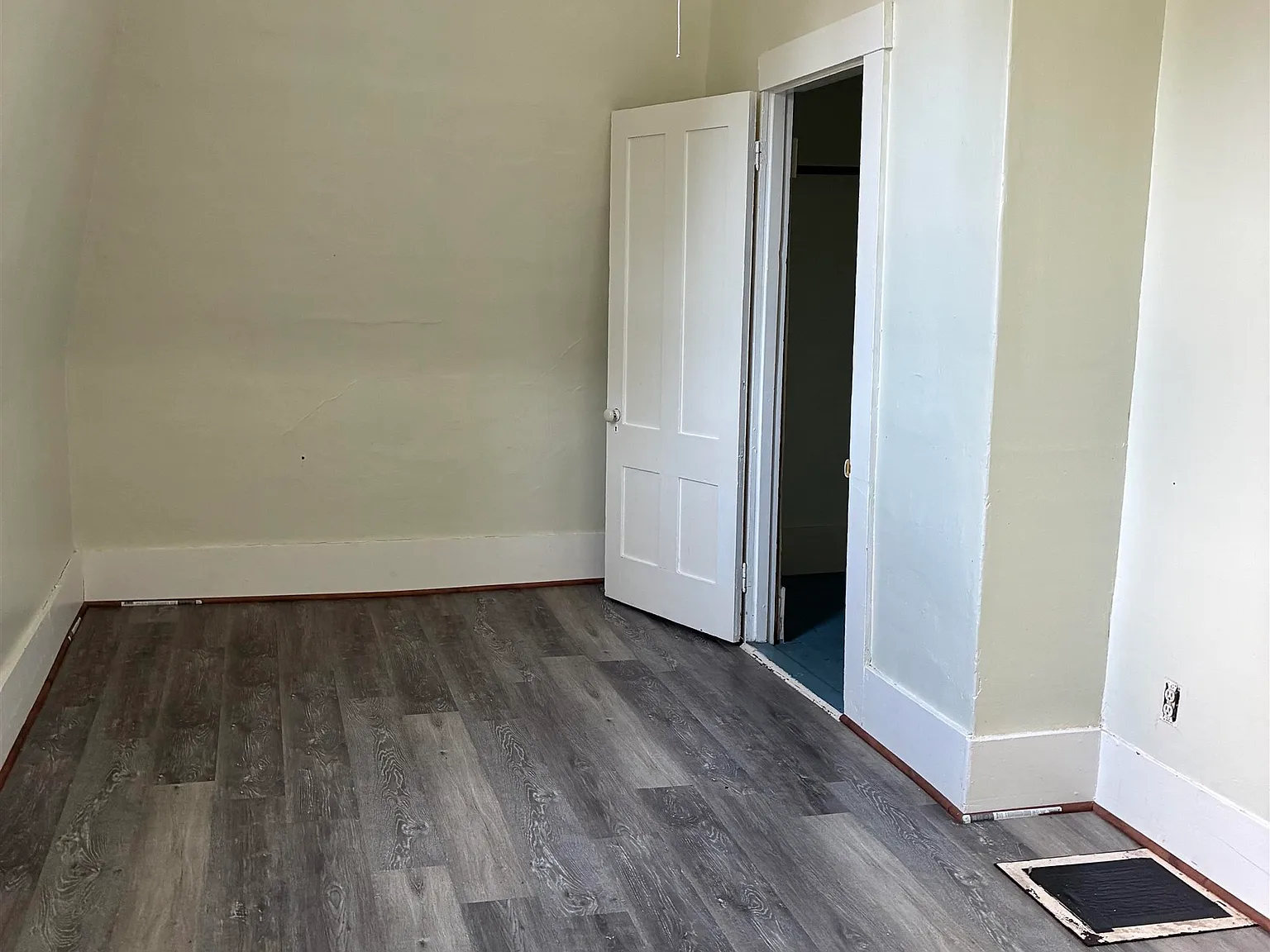 3 bed, 600 sqft, $1,800 — Photo 2