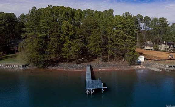 4th image of 129 Estes Park Dr