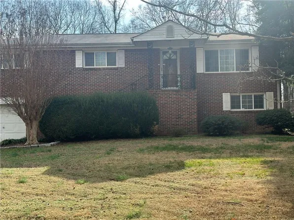 1915 Cox Dr, Austell, GA 30168