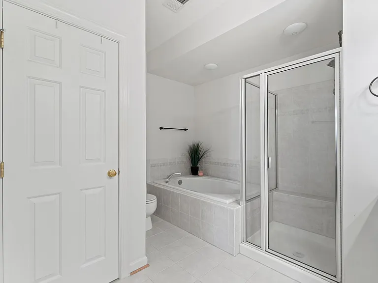 5637 Harrington Falls Ln #J — Photo 23