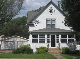 515 N Blanche Ave, Madison, SD 57042