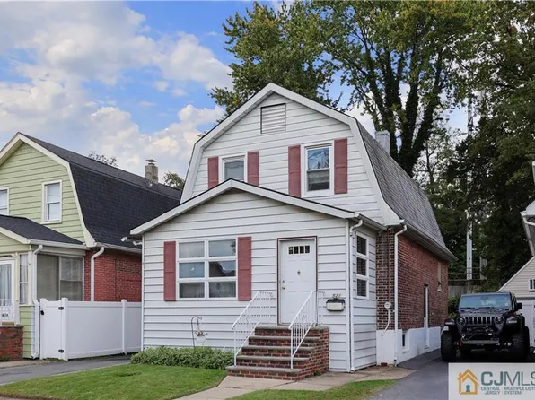 521 Olive Pl, Woodbridge, NJ 07095