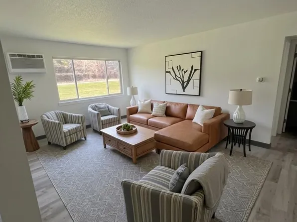 595 Wagner Dr #12, Battle Creek, MI 49017