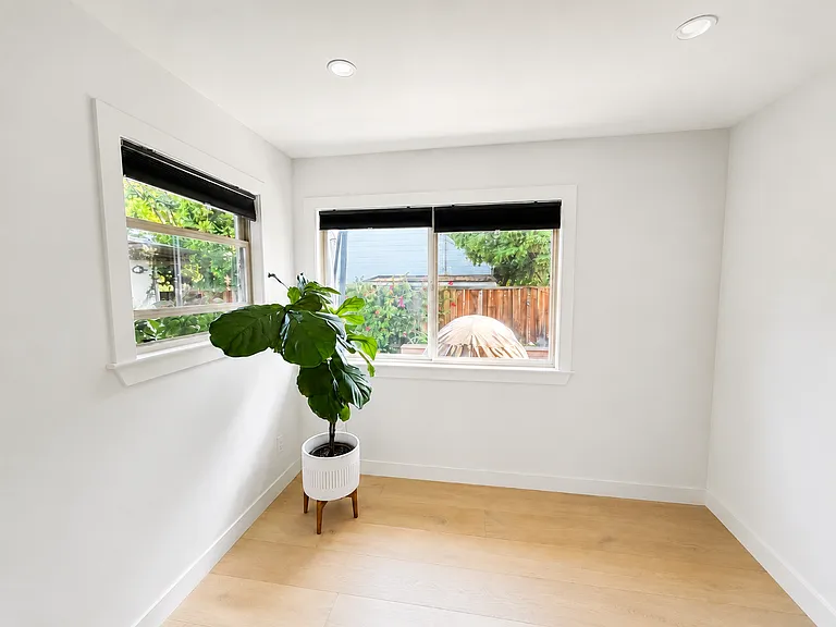 4057 Amaranta Ave — Photo 23