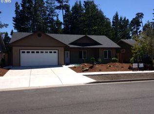 2160 52nd St, Florence, OR