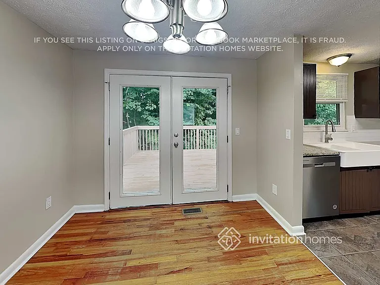 390 Hembree Forest Cir — Photo 8