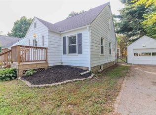 822 Berlin St, Waupaca, WI 54981