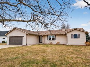 559 Elijah Ct, Evansville, WI 53536