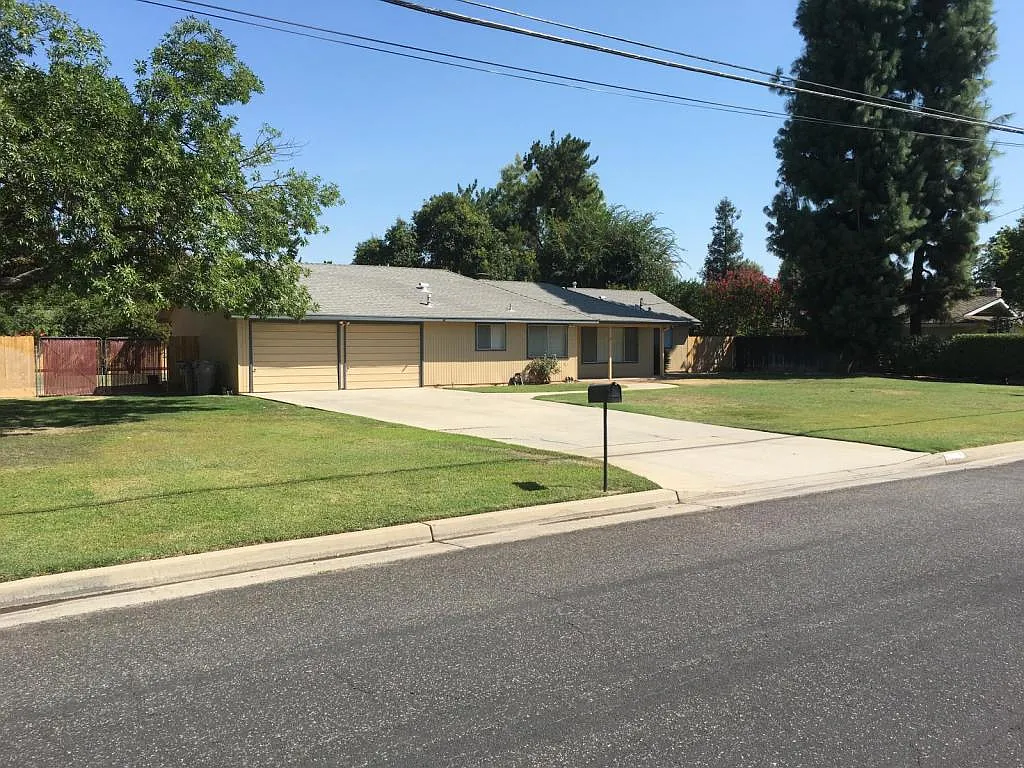 1332 W Stuart Ave photo 1