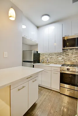 Rented by Bohemia Realty Group | media 5