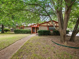 1109 Crepe Myrtle Ct, Benbrook, TX 76126