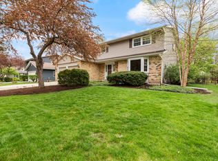 816 Zaininger Ave, Naperville, IL 60563