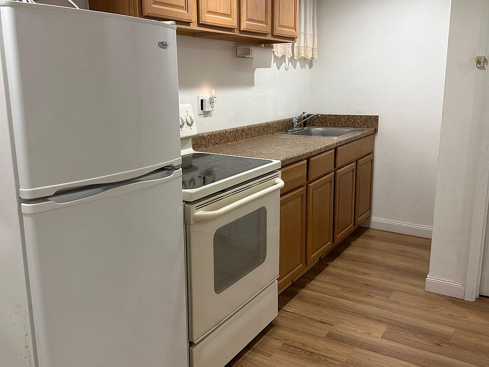 1st image of 573 Center Dyre Ave
