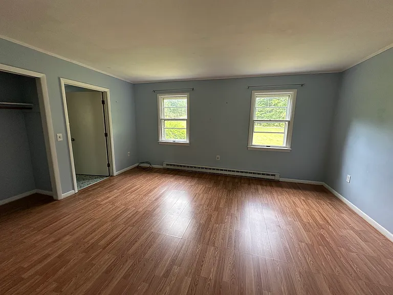 Dutch Barn Dr — Photo 11