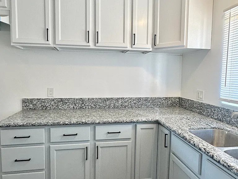 15502 S Castlegate Ave #A — Photo 11