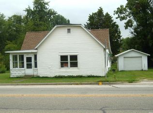 285 W Broad St, Lyons, IN 47443