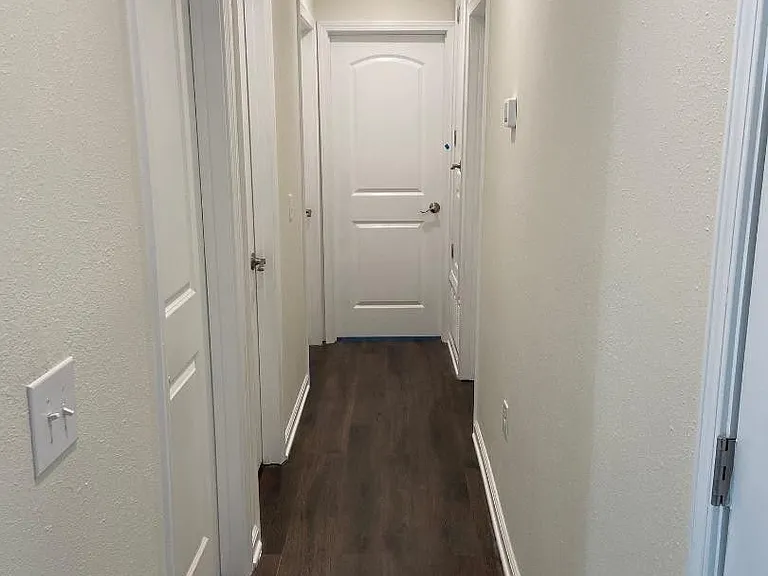 5917 Howard Rd — Photo 10