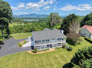 2112 J V Ledford Rd, Young Harris, GA 30582