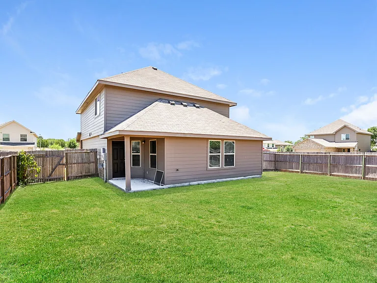 5107 War Horse Dr — Photo 5