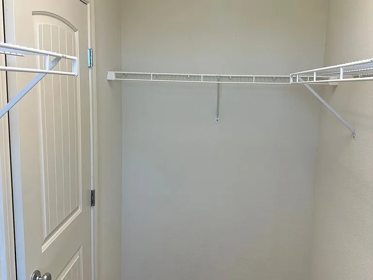 2983 Duverney Ave — Photo 53