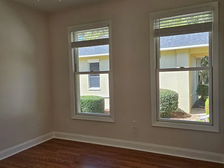 6714 SW 40th Ter — Photo 31