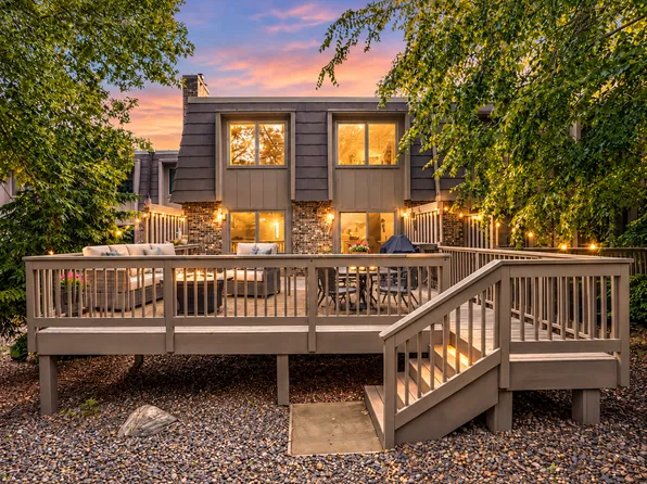 10250 Berkshire Rd, Bloomington, MN 55437