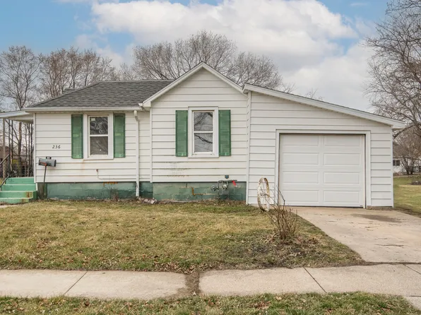 236 S Harrison Ave, South Beloit, IL 61080
