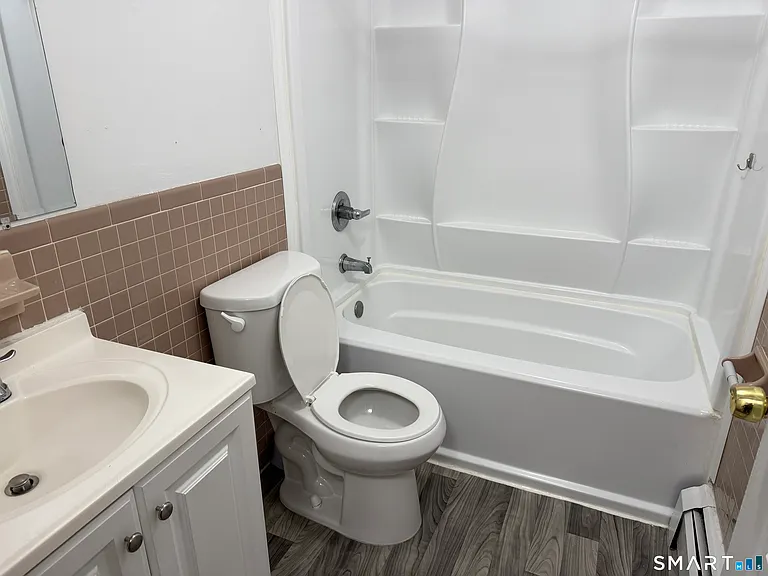 1162 Middle Tpke W #C1 — Photo 9