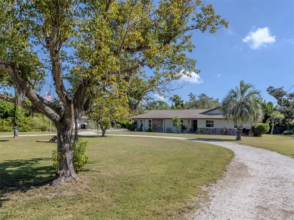 1110 Gladstone Blvd, Englewood, FL 34223