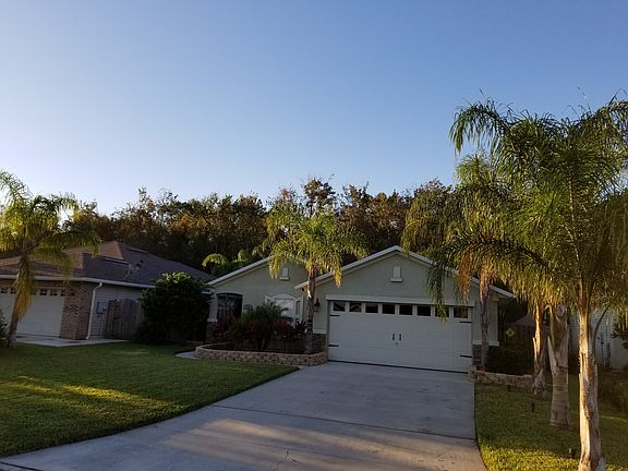 3rd image of 525 Mackenzie Cir