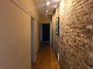 740 W Cornelia Ave #3, Chicago, IL 60657