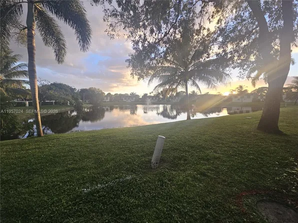 253 San Remo Blvd #253, North Lauderdale, FL 33068