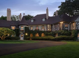 1114 Sheridan Rd, Glencoe, IL 60022